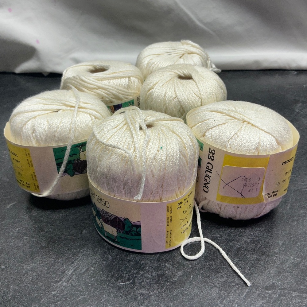 Six balls of Lane Borgosia yarn